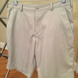Nike golf shorts men’s 34